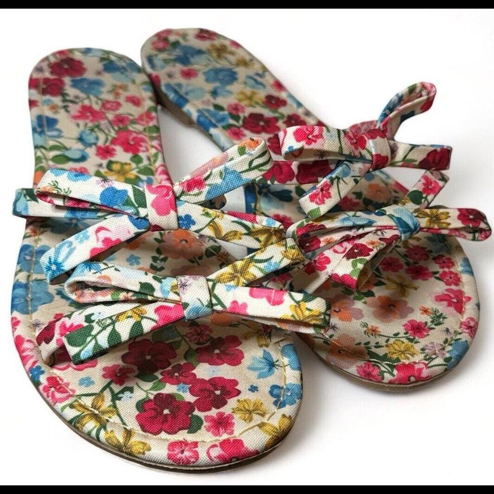 Everglades Women's Slip-on 2 Straps Floral Bows Size 8  EUC Made In Columbia